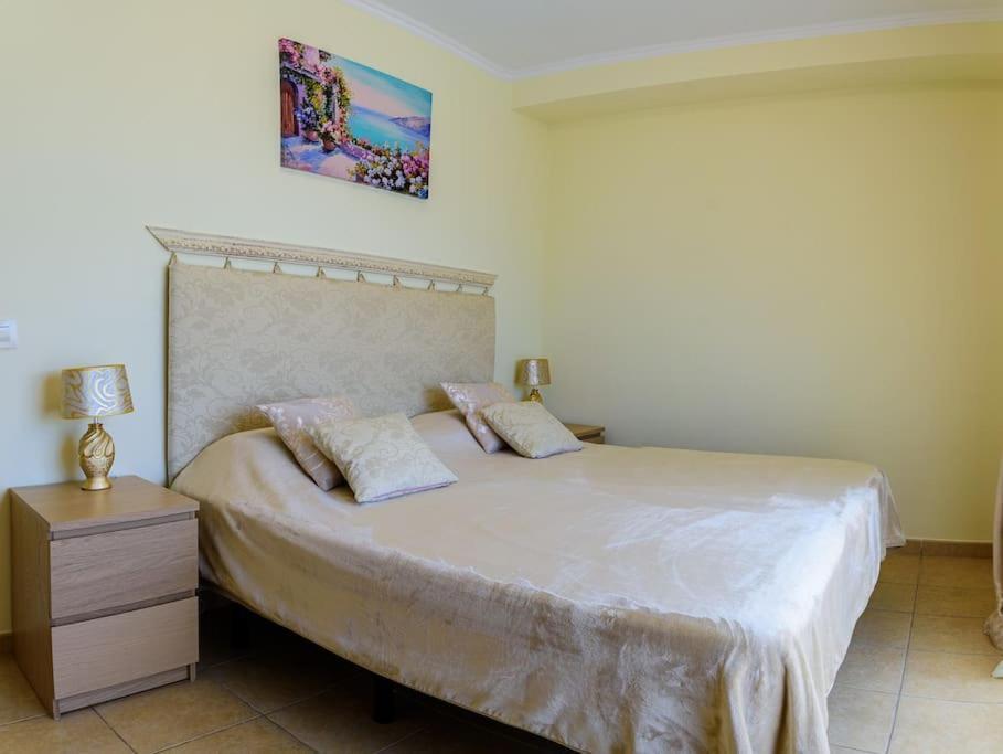 Apartment Big And Beautiful House Costa Adeje (Tenerife)
